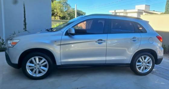 MITSUBISHI ASX 2.0 4X2 16V GASOLINA 4P AUTOMÁTICO MITSUBISHI ASX 2.0 4X2 16V GASOLINA 4P AUTOMÁTICO